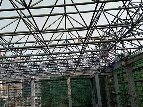 沙河螺栓球网架工程报价